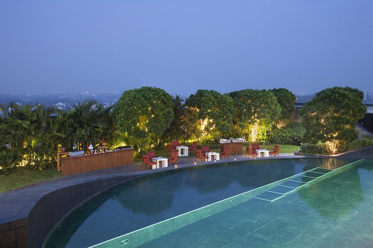 Hotel Park Hyatt Chennai Pool
