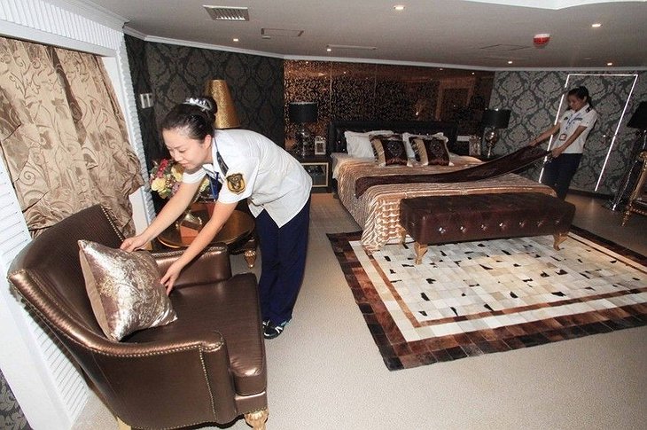 Binhai Aircraft Carrier Hotel Room Preparation