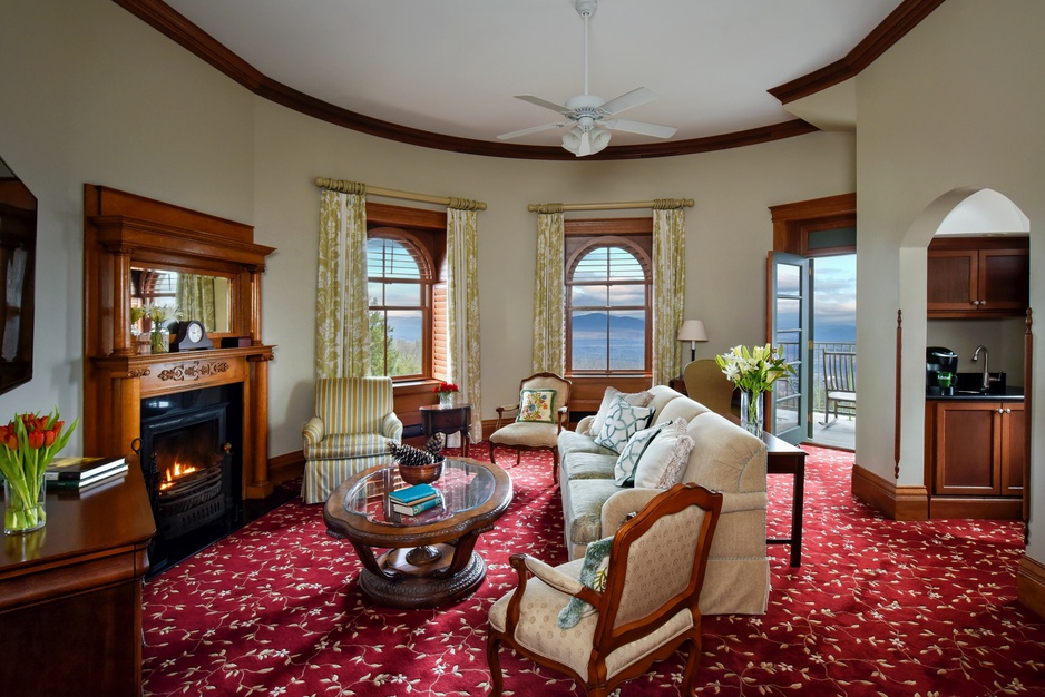 Mohonk Mountain House Mountain View Suite Living Room