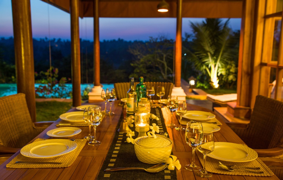 Summertime villa in Goa evening dining