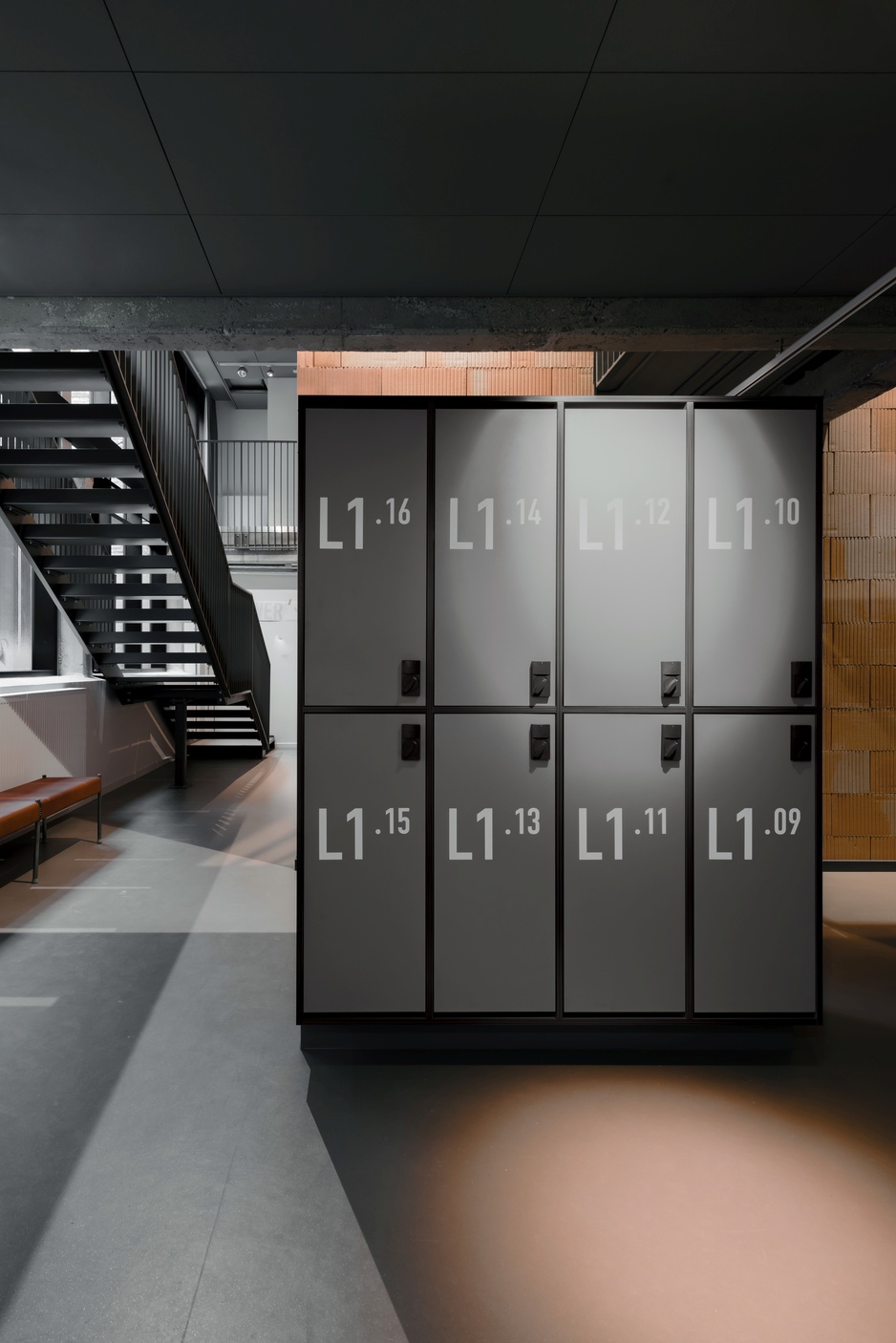 BOOK1 Design Hostel Common Lockers