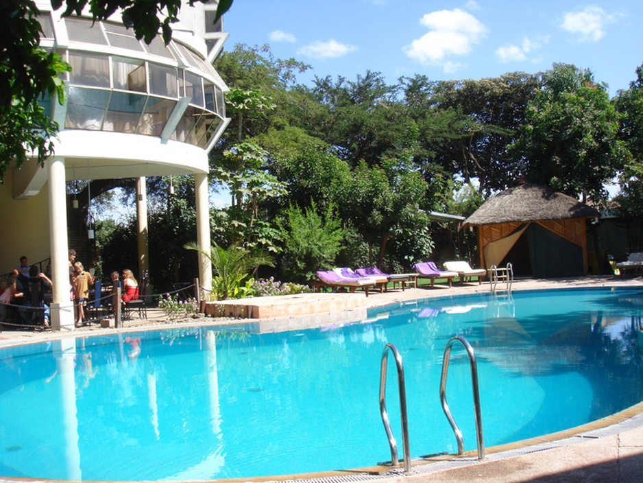 Safari Lodge Adama hotel swimming pool