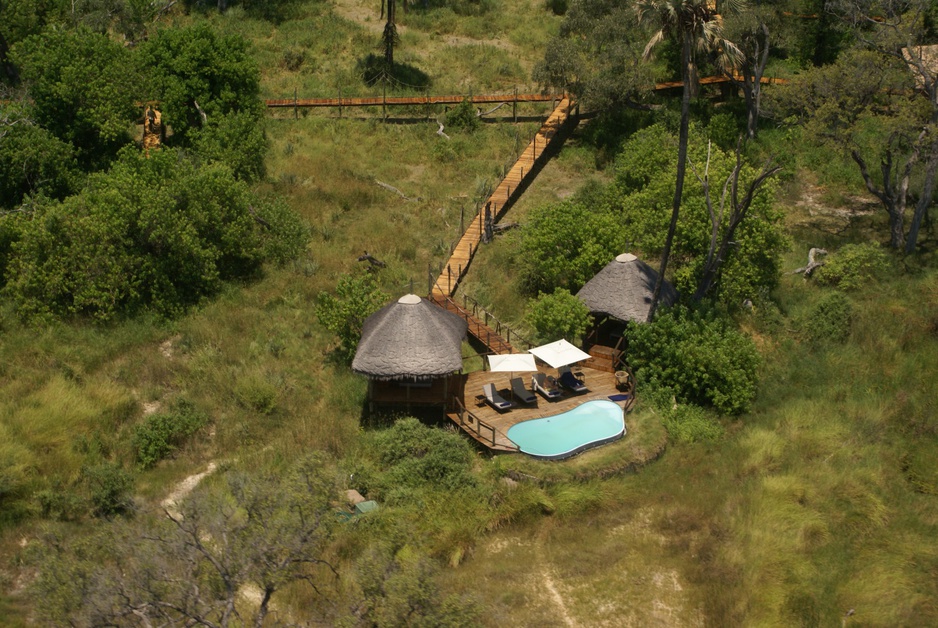 Sanctuary Baines Camp tents with swimming pool