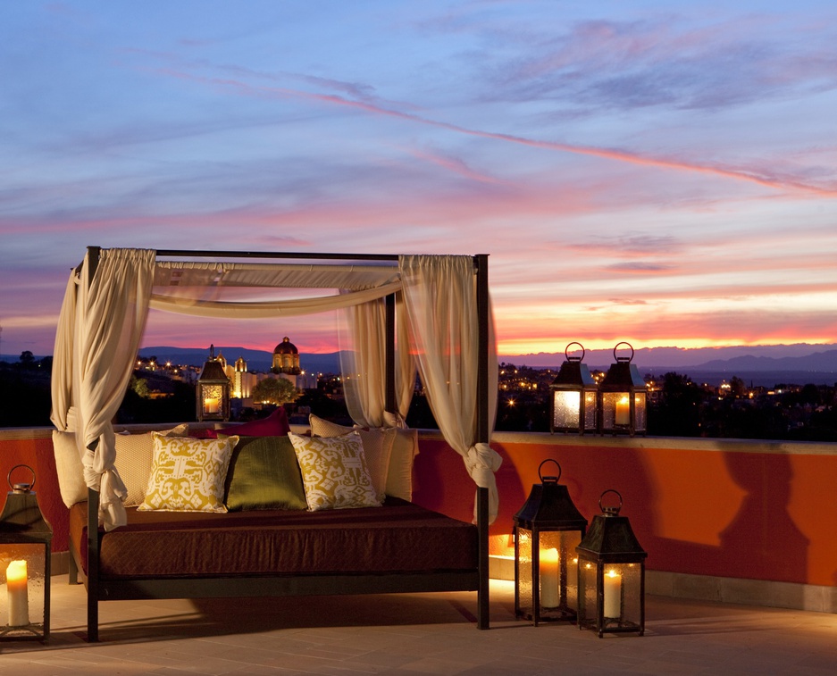 Rooftop bed