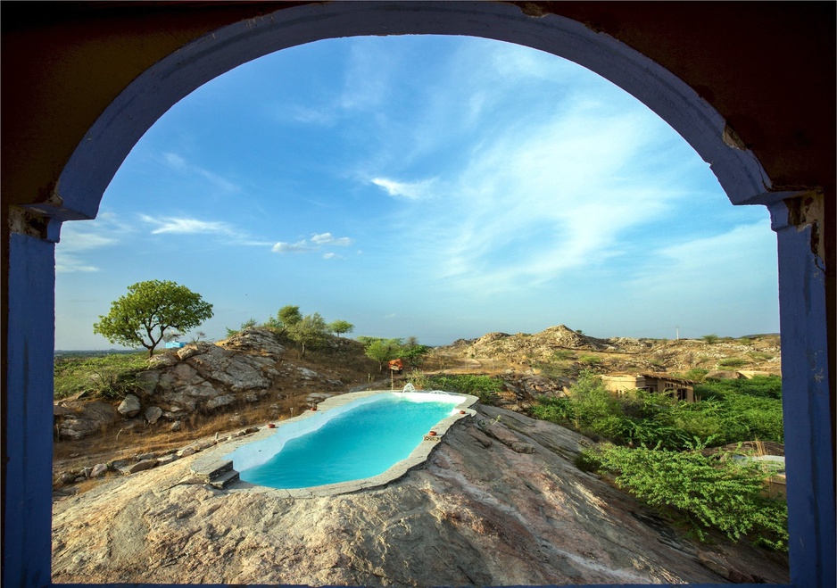 Lakshman Sagar Resort Pool