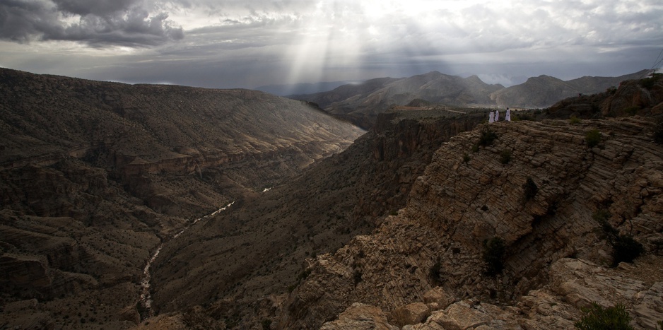 Al Hajar Mountain cliffs panorama