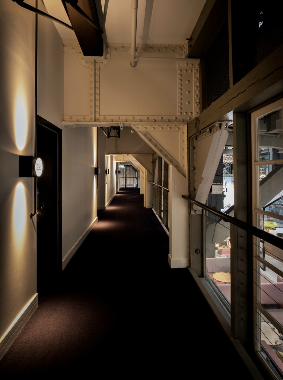 Ovolo Woolloomooloo corridor