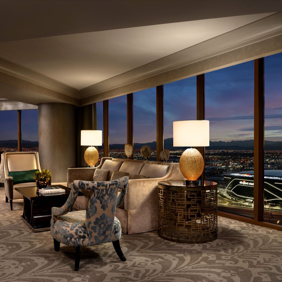 Four Seasons Hotel Las Vegas Stadium View Room