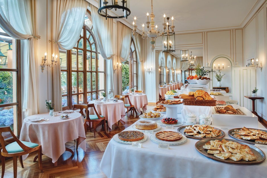 Belmond Hotel Splendido restaurant with delicacies