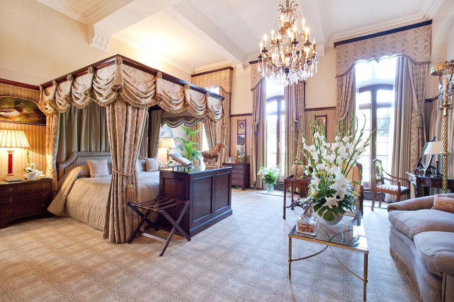 Prince Albert Master Suite