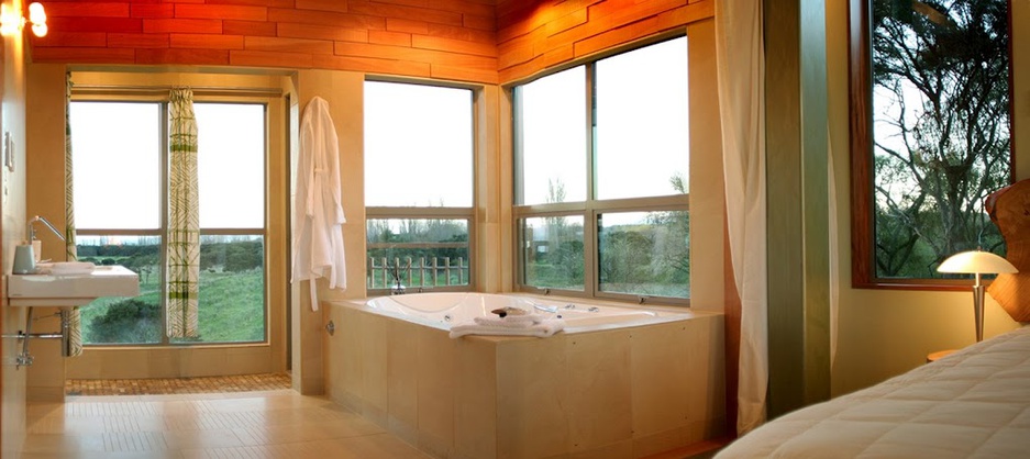 Hapuku Lodge bathroom