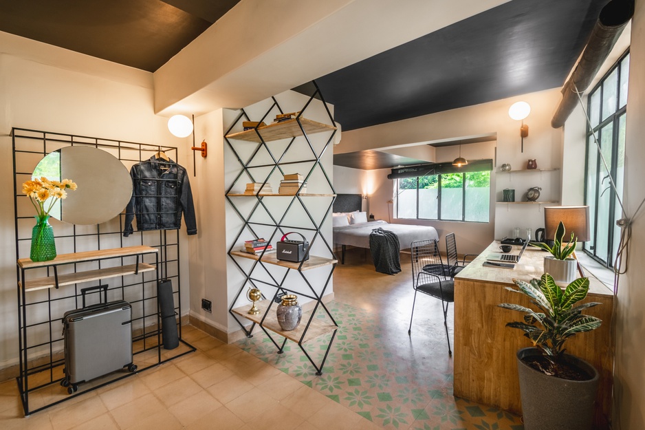 LetsBunk Poshtel Suite