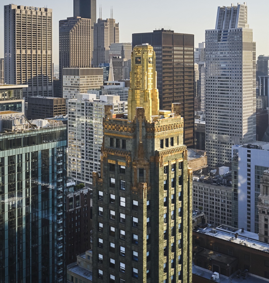 Carbide & Carbon Building - Pendry Chicago