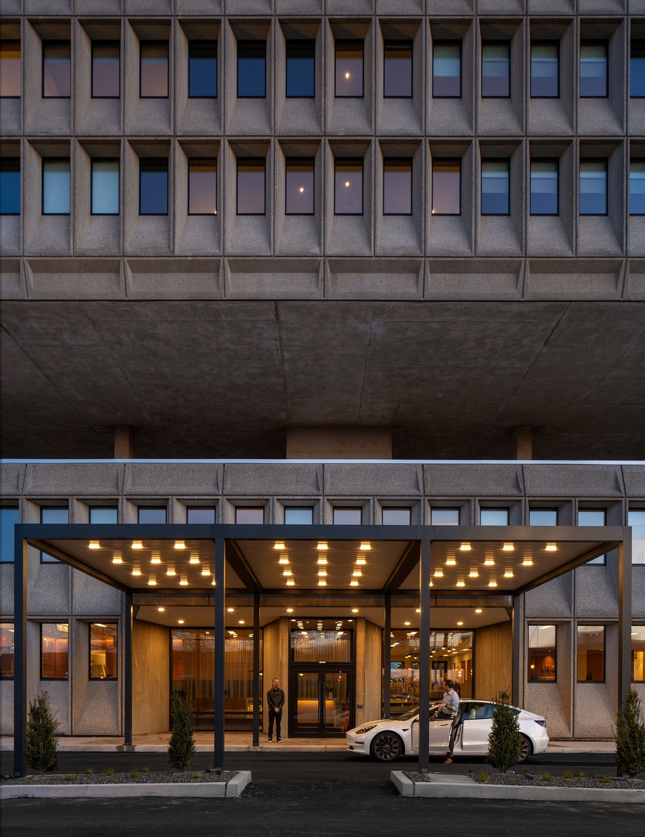 Hotel Marcel - Architecture - Exterior Porte Cochere