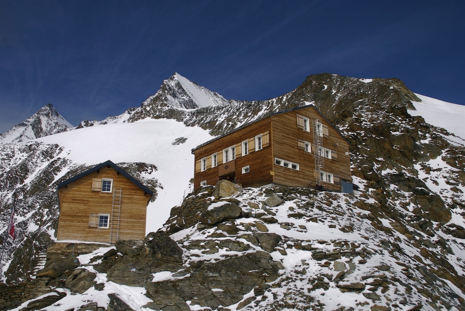 Mischabel Hut in the snow