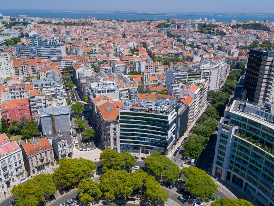 EVOLUTION Lisboa Hotel Aerial