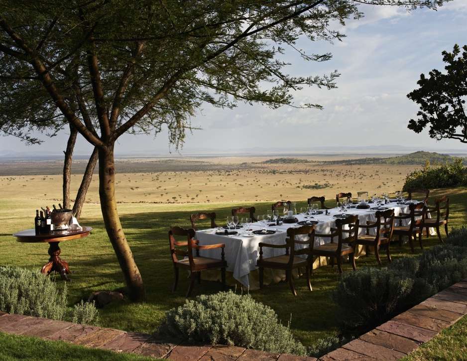 Singita Sasakwa Lodge outdoor dining