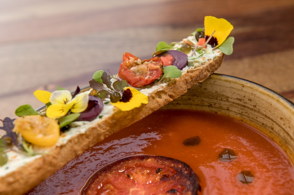 Las Qolqas Eco Resort Tomato Soup with Edible Flowers