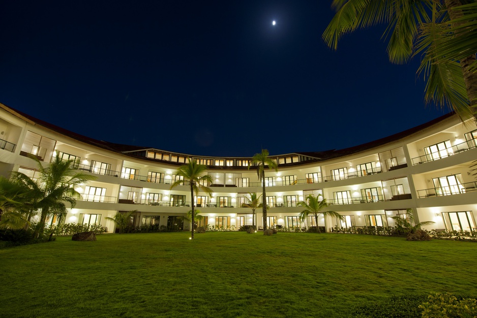 Sublime Samana building at night