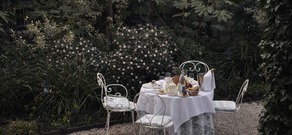 Hotel Particulier Montmartre private garden