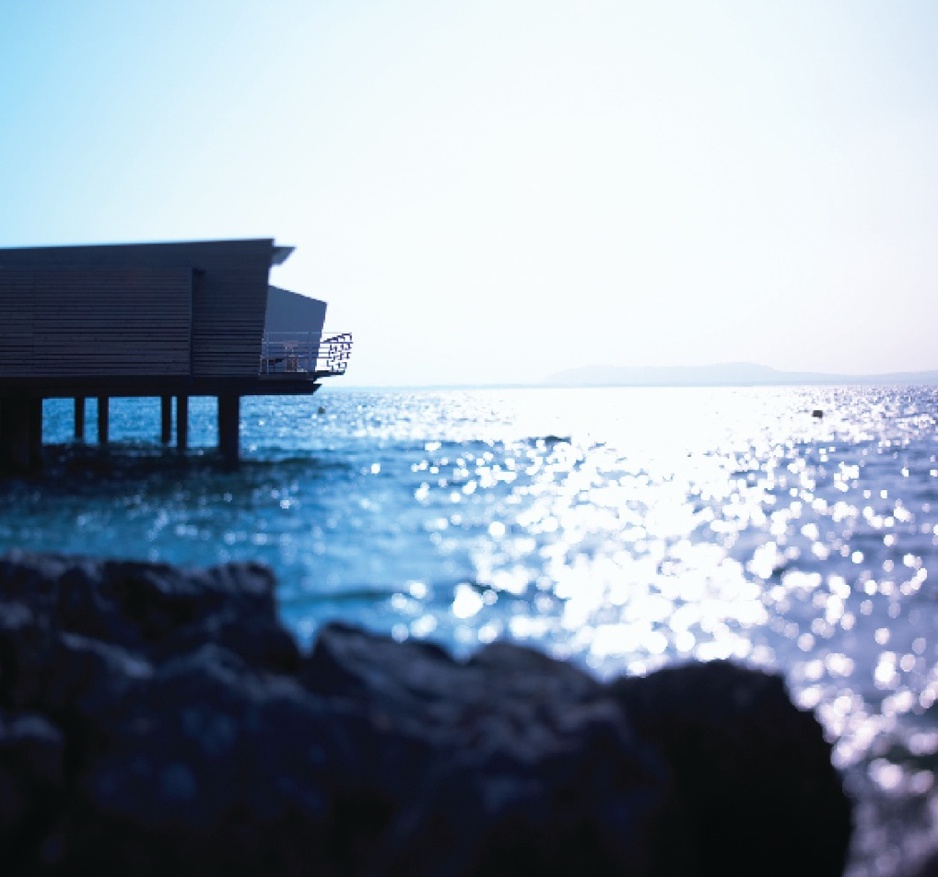 Sparkling water of Lake Neuchatel