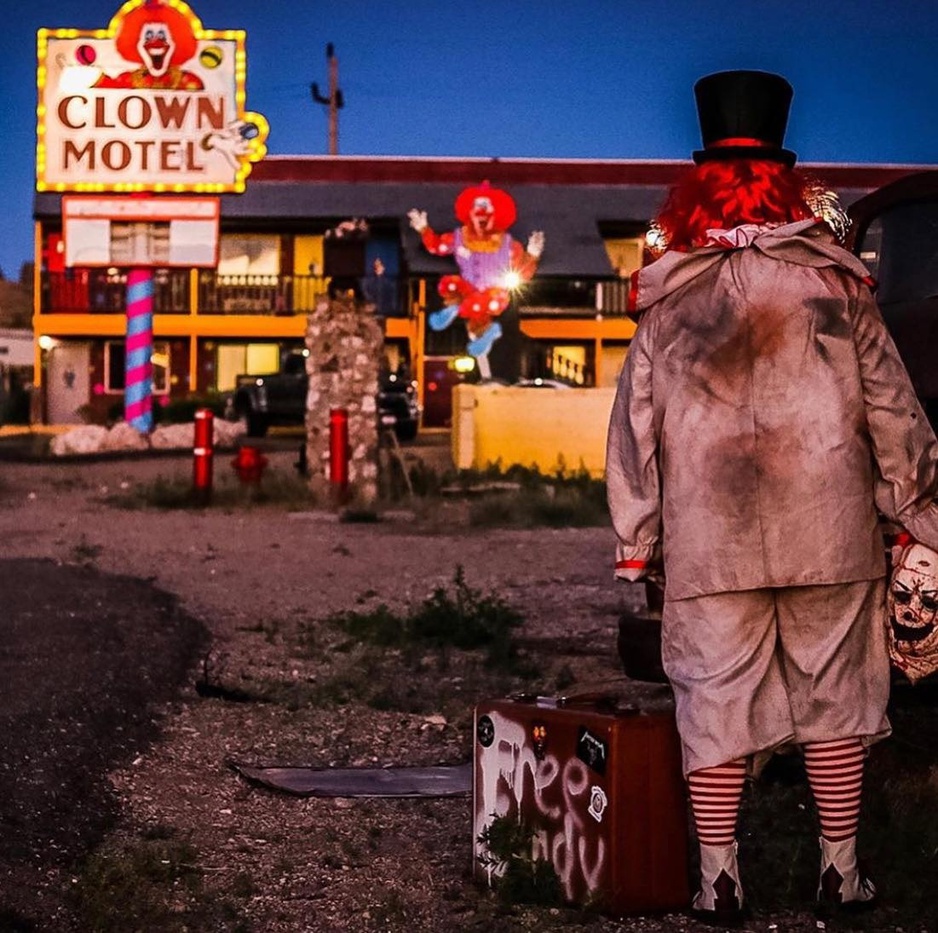 Clown Motel