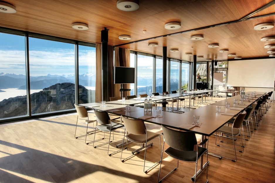 Hotel Pilatus-Kulm meeting room