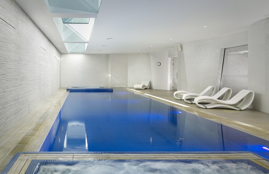 Paragraph Resort Spa Indoor Pool