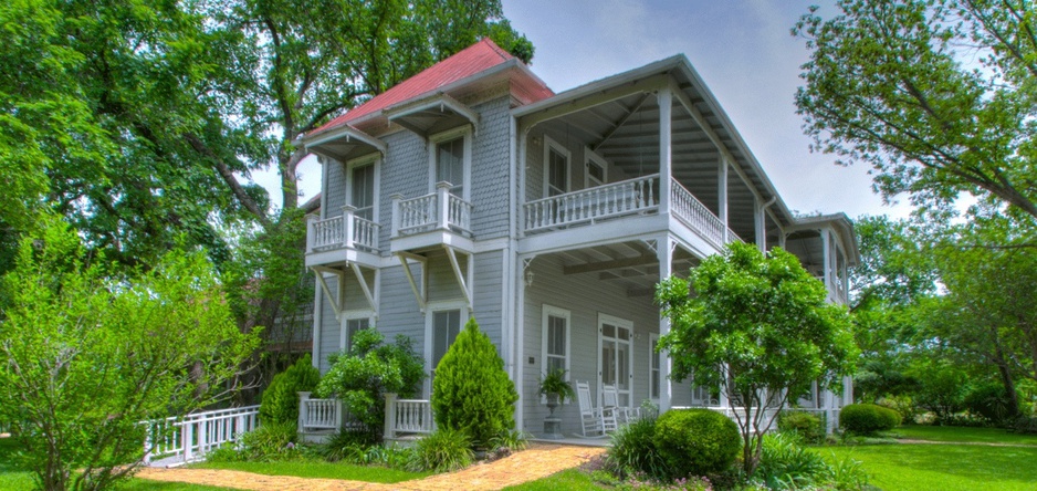 The Antlers Inn Building