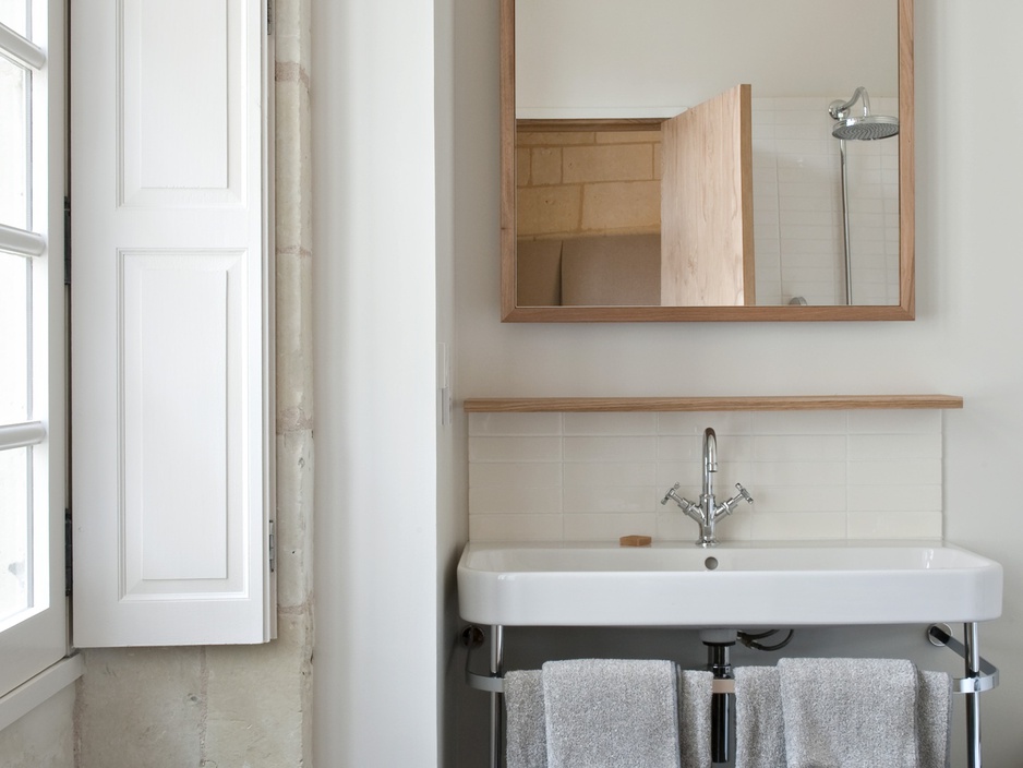 Fontevraud Hotel bathroom