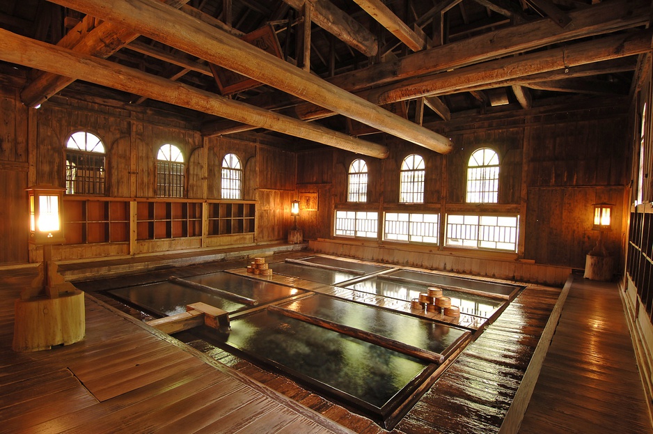 Houshi Onsen – Traditional Japanese Inn Dating Back To the 19th Century