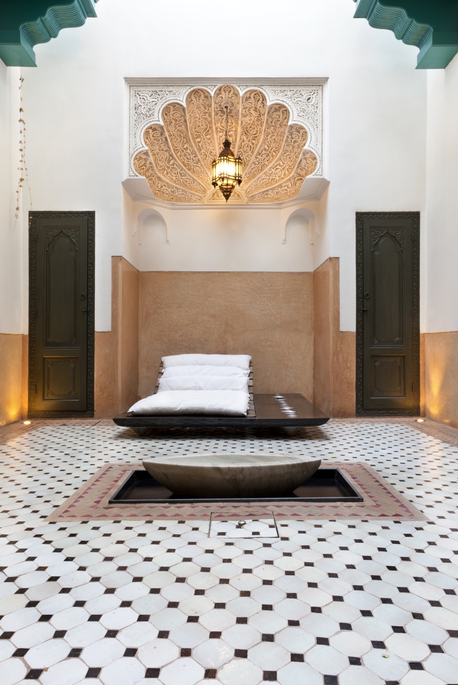 Riad Farnatchi courtyard