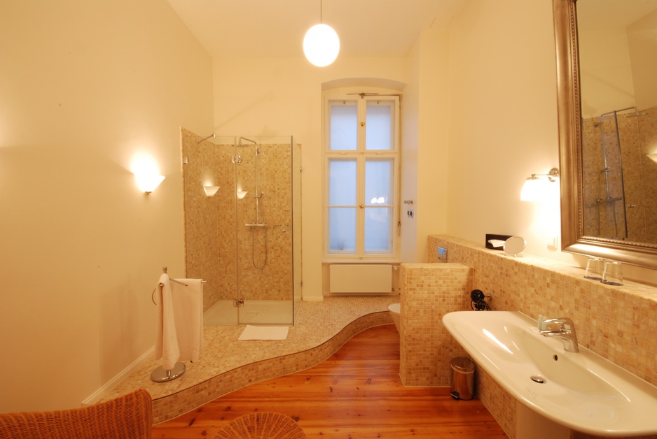 Arte Luise Kunsthotel bathroom