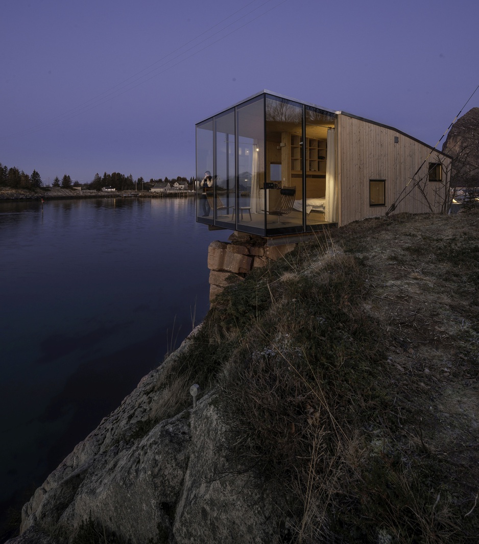 Manshausen Island Seacabin Seethrough Glass