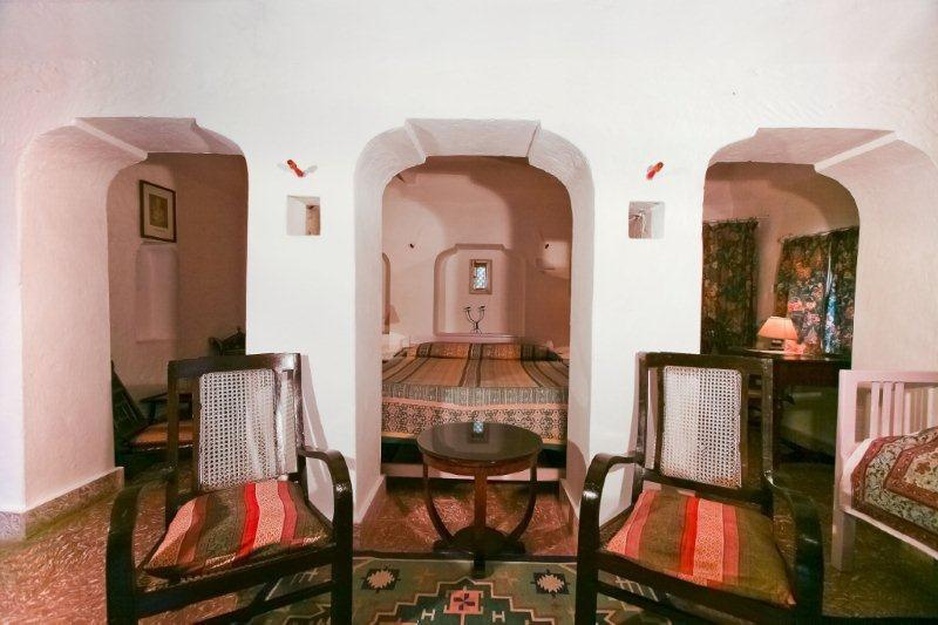 Hill Fort Kesroli room