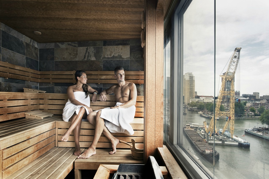 Mainport Hotel Sauna With City View