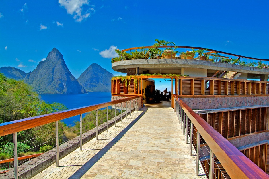 Jade Mountain Resort bridge