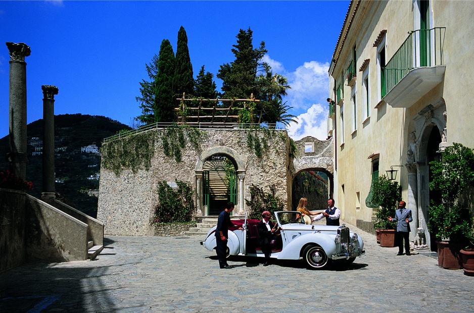 Vintage car at Hotel Caruso