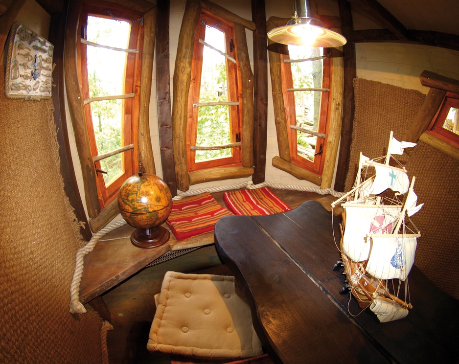 Baumhaushotel treehouse interior