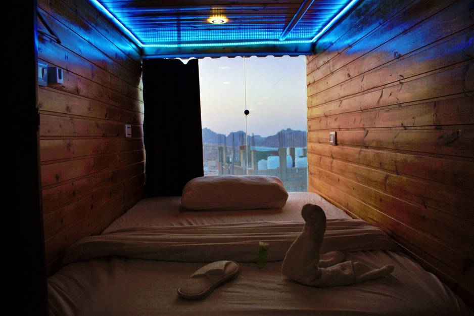 Petra Capsules Hostel Single Occupancy Pod