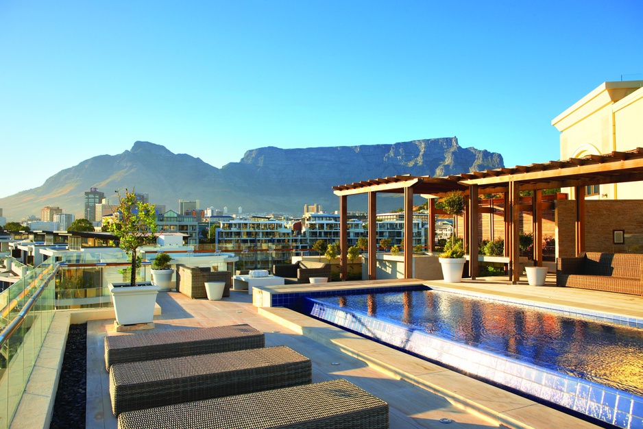 One&Only Cape Town rooftop pool