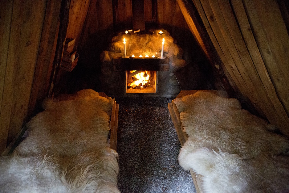 STF Eco Lodge Simple Nature Hut Interior