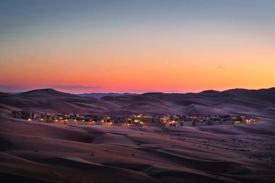 Qasr Al Sarab Desert Hotel