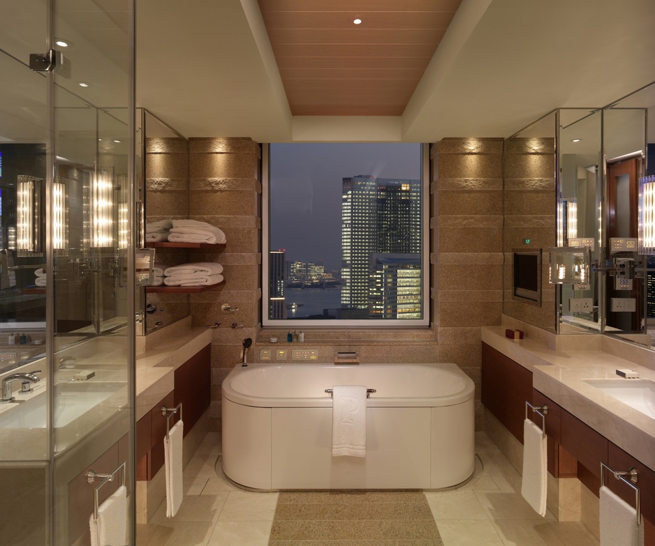 Peninsula Hotel Tokyo bathroom