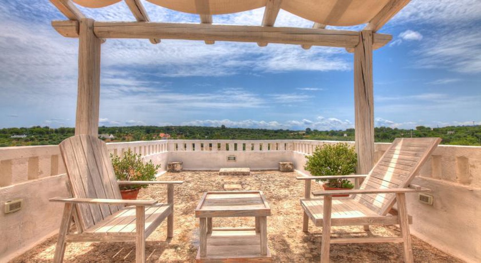 Masseria Cervarolo rooftop terrace