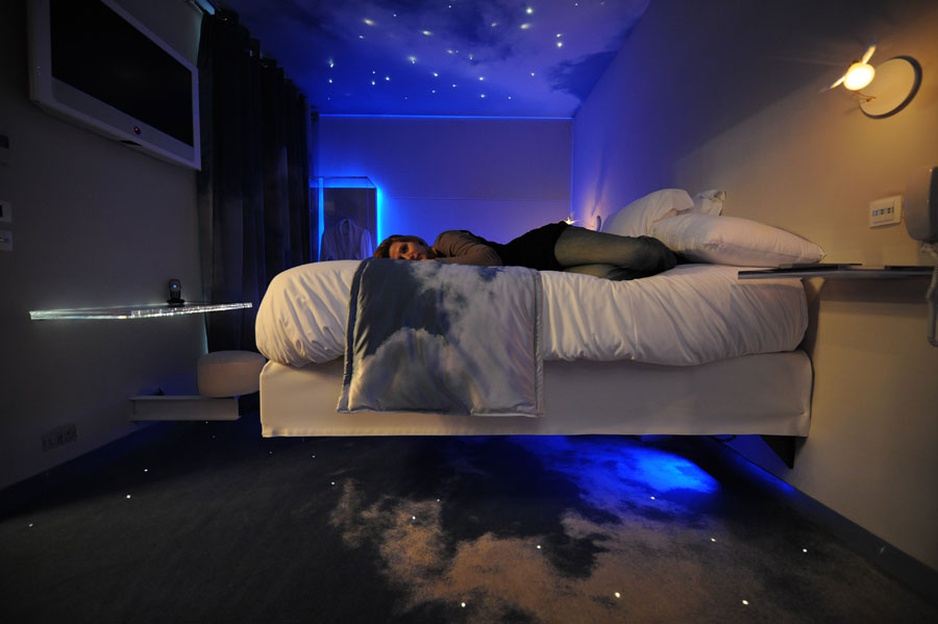 Floating bed