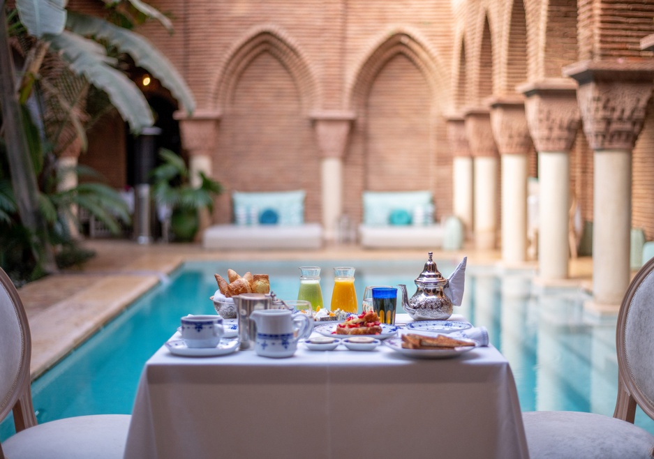 La Sultana Hotel Poolside Breakfast