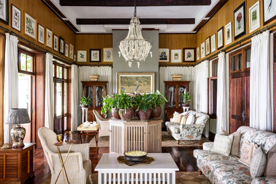 Singita Sasakwa Lodge living room