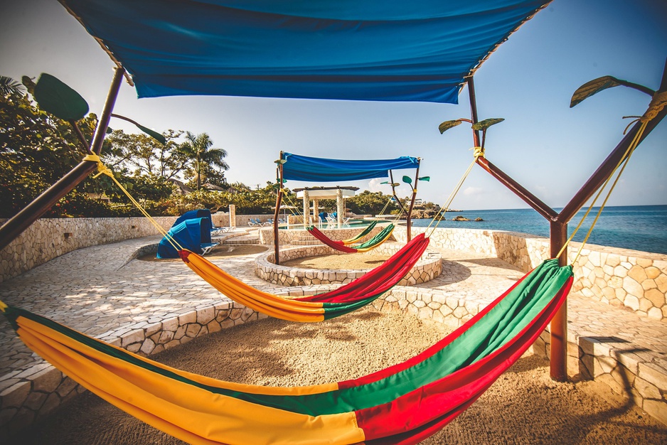 Ocean Cliff Hotel Hammocks