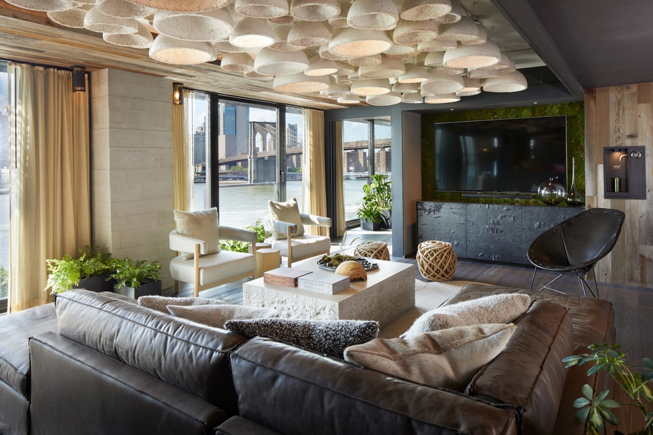 1 Hotel Brooklyn Bridge - Riverhouse Suite Living Area Biophilic Design